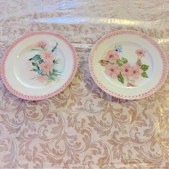 2 Hutschenreuther Germany Comtesse Floral Plates 8” Lace Edges Gorgeous no chips - Picture 1 of 6